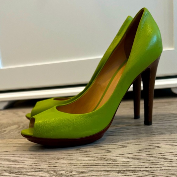 Bottega Veneta Green Leather Peep Toe Pump Size 40.5 / 7.5 - Picture 1 of 7